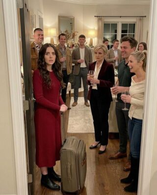 My mom left me at the airport after I came home from 5 years working abroad. When I walked into the house, they looked at me like I was a stranger. My mom smirked. “Oh, the homeless one is back?” My dad and aunt laughed. “Go wash that filth off you. Don’t ruin the party.” The whole room burst into laughter. I stayed calm. “We’ll see who ends up homeless.” Then I walked out. One week later… I did something that sent everyone into sh0ck.
